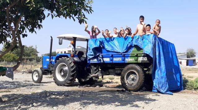 Traktör römorkunu havuza çevirdiler